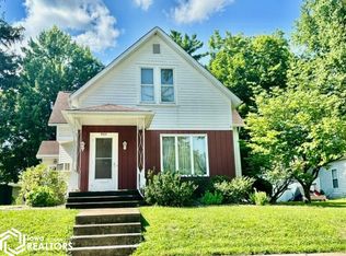905 Ash St, Burlington, IA 52601