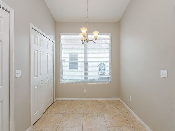 5th image of 1614 Wakefield Dr