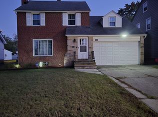 19420 Newton Ave, Euclid, OH 44119