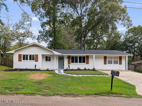 2nd image of 3455 Lanell Ln