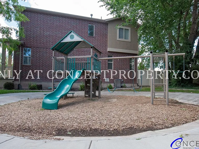 Huntington — Photo 89