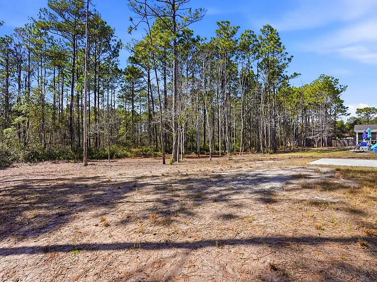 1040 Beaufort Rd — Photo 24