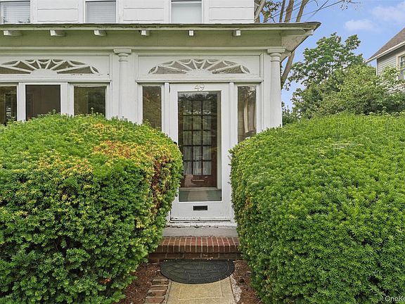 4th image of 49 Clinton Avenue