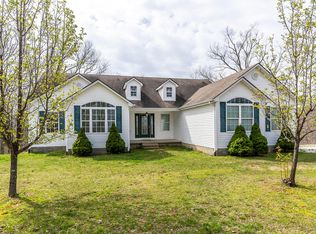 2298 Upper Dry Fork Rd, McKee, KY 40447