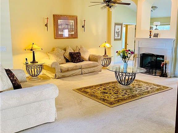 4th image of 1488 Jameson Ln