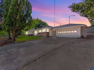 15820 NW Bronson Rd, Beaverton, OR 97006