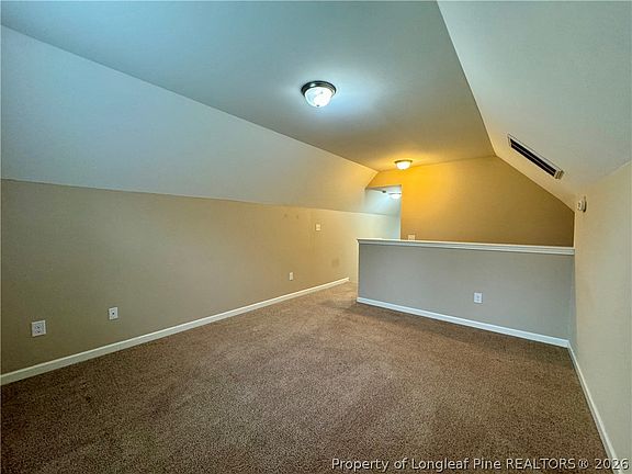 4th image of 267 Boswell St