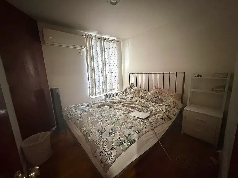 41 W 46th St #5B — Photo 5