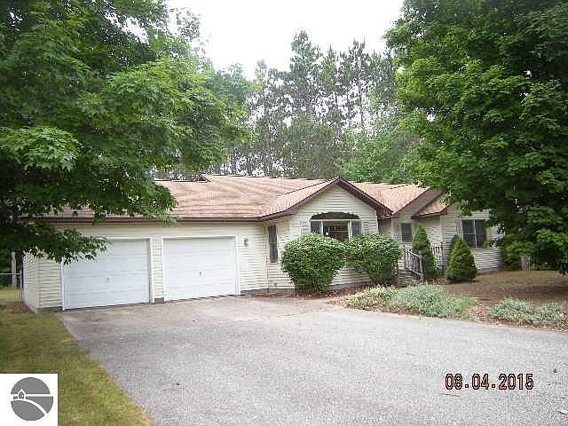 1st image of 20642 Red Oak Dr