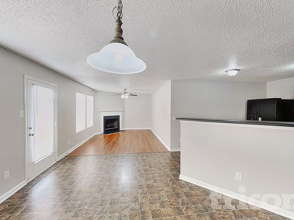 4th image of 901 Skywatch Ln