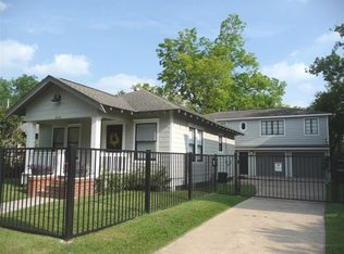 214 1/2 Munford St APT A, Houston, TX 77008