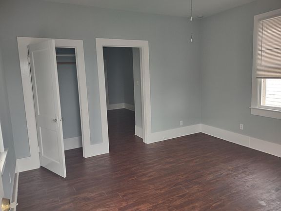 2nd image of 4114 Avenue S 1/2 Unit B