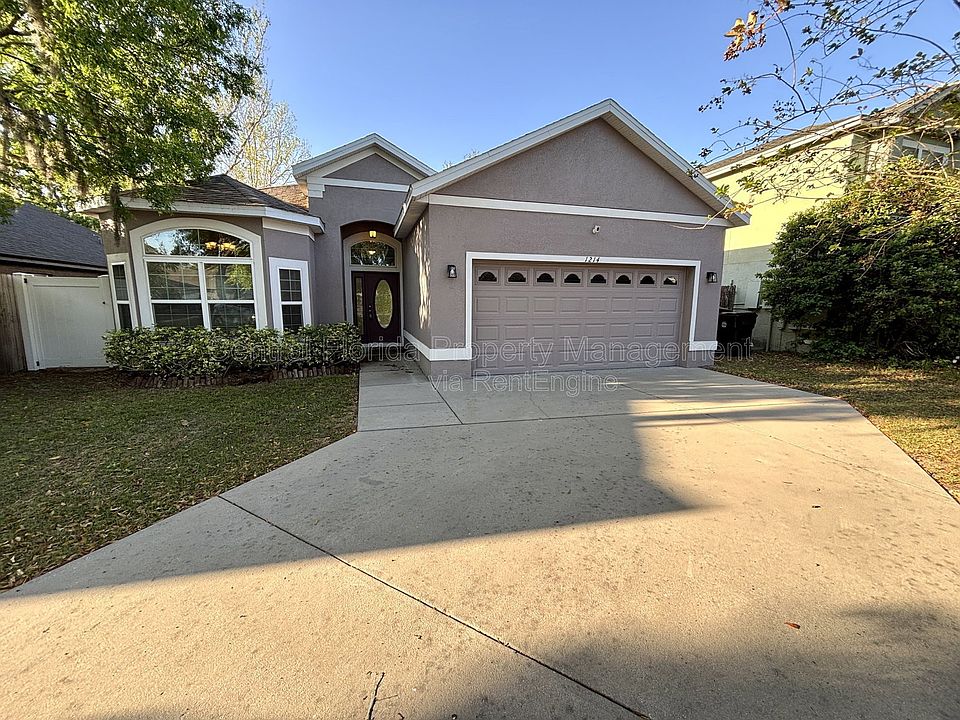 1st image of 1214 Lake Blue Cir