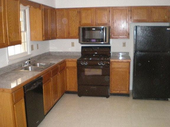 3rd image of 245 Timber Creek Ln SW