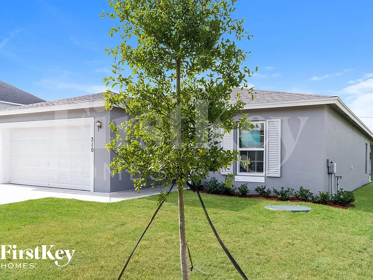 310 SW Undallo Rd — Photo 2