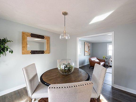 3rd image of 19 Crickett Ln #19