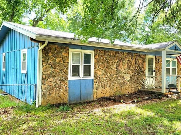508 E 7th St, Pleasanton, KS 66075