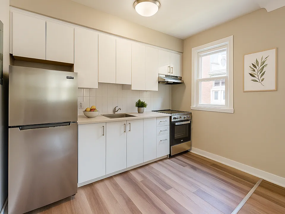 362 McArthur Ave #388-390