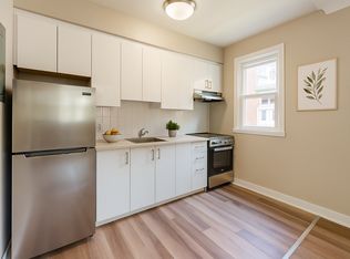 362 McArthur, Ottawa, ON K1L 6N7