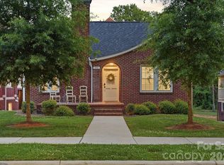 205 Grandin Rd, Charlotte, NC 28208