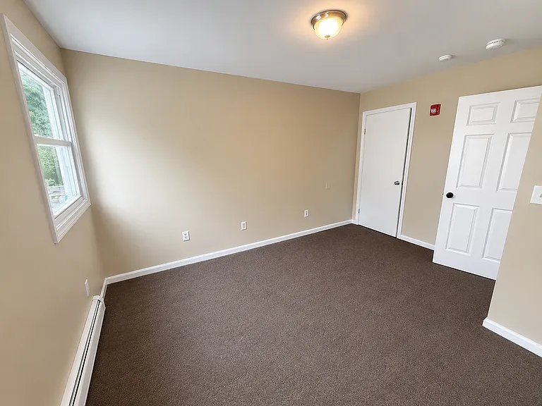 40 Colchester Ave — Photo 5