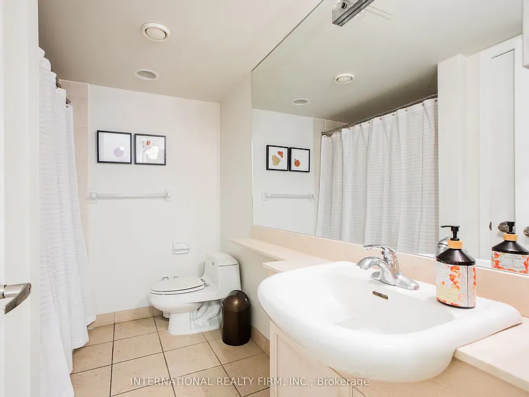 210 Victoria St #3303 — Photo 8