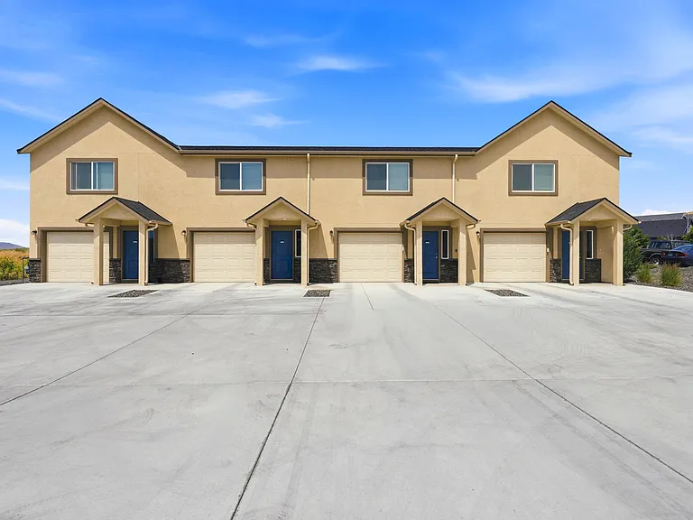 West Vine Townhomes — Photo 35