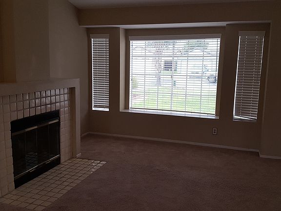 4th image of 39529 Sunrose Dr