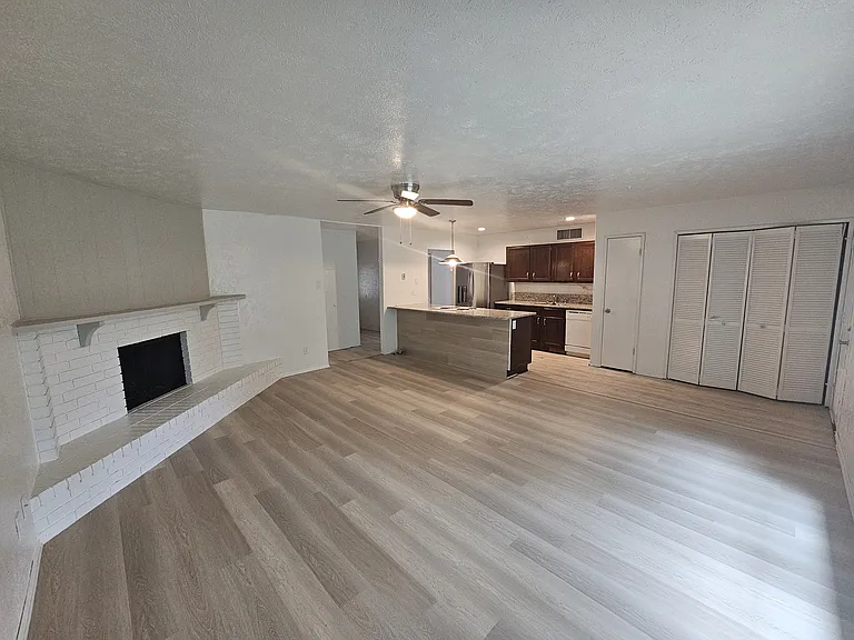 524 Oldbridge Dr — Photo 10