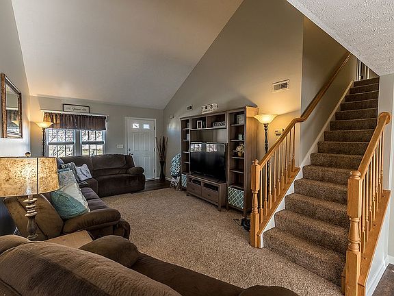 2nd image of 491 Indian Lake Dr