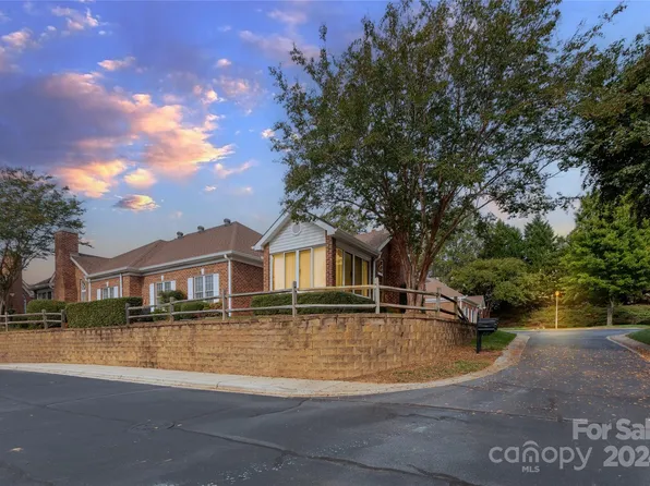 8368 Windsor Ridge Dr, Charlotte, NC 28277