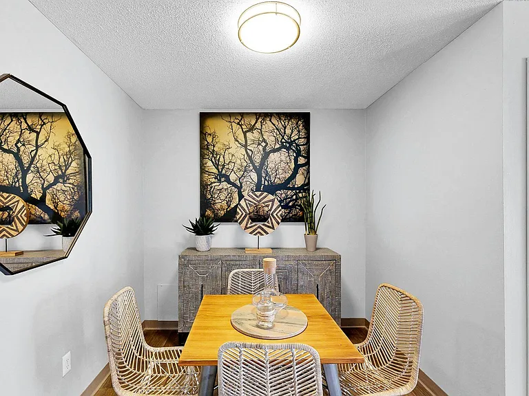 Audenn Apartments — Photo 4