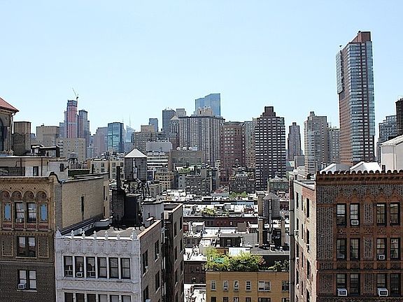 4th image of 41 W 72nd St APT 18B