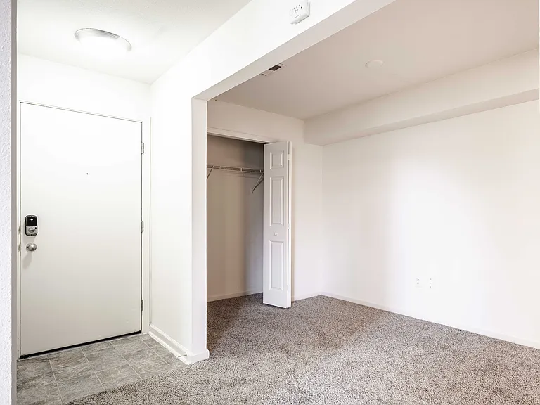 Polo Run Apartments — Photo 28