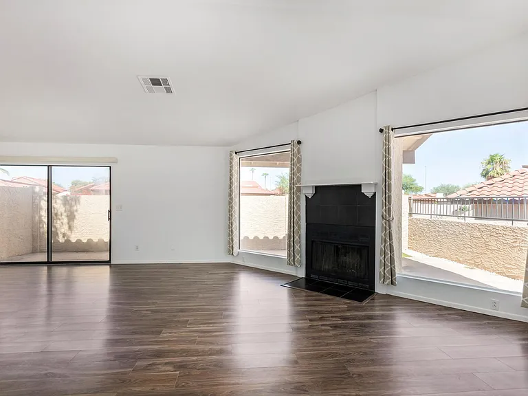 Great Room with Fireplace