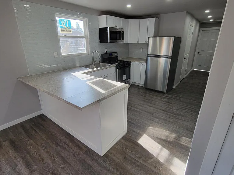 2417 E 13th St #3 — Photo 1