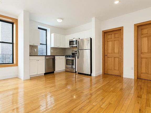 4th image of 300 Fort Washington Ave #25H