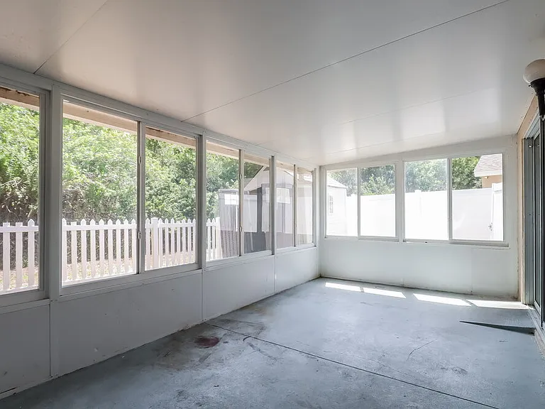 6713 Summer Cove Dr — Photo 11