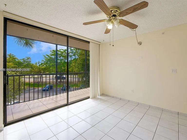 8650 SW 133rd Avenue Rd #312 — Photo 7
