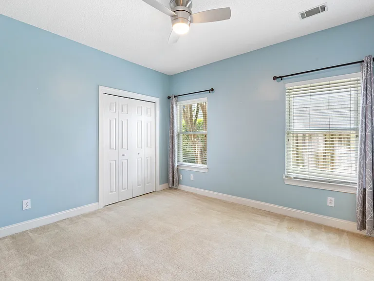 732 Lawton Harbor Dr — Photo 23