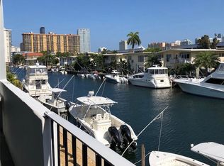 3642 NE 171st St APT 203, North Miami Beach, FL 33160