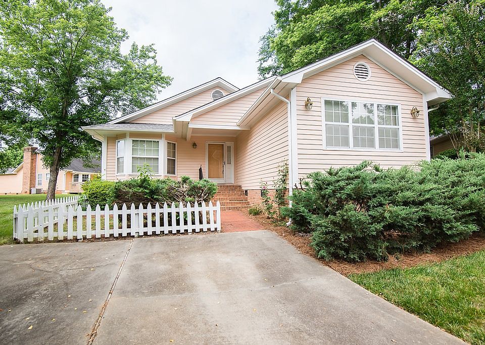 1st image of 2923 Cherry Blossom Ct