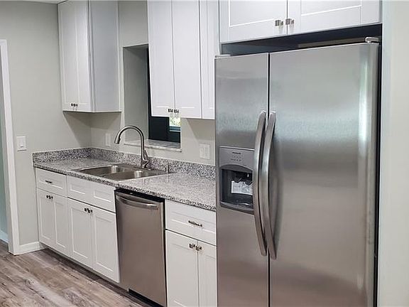 5th image of 3820 W San Nicholas St
