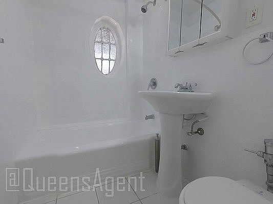 5th image of 47-09 Skillman Ave #1E