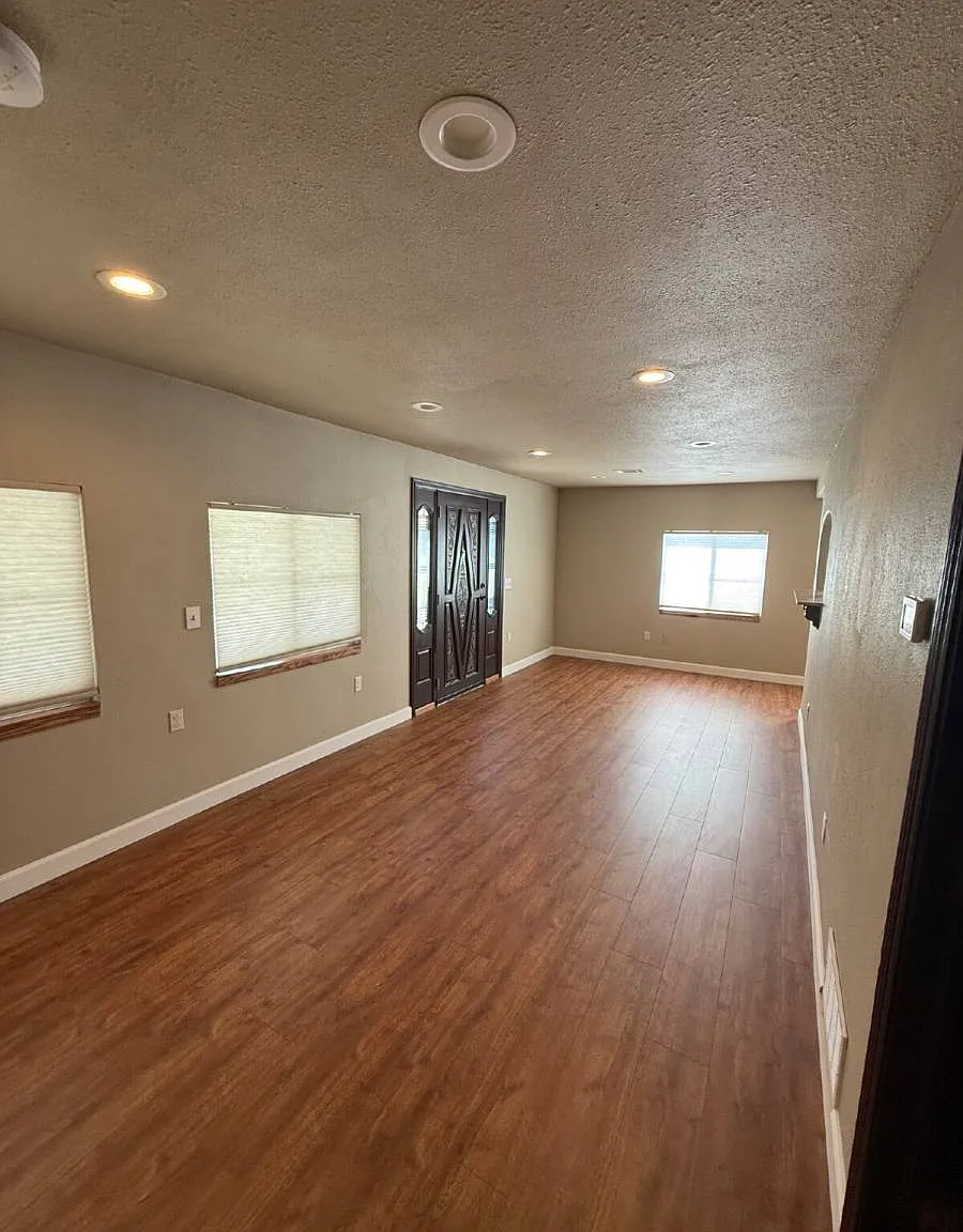 8001 W 101st Ave in Broomfield, CO 80021 — Photo 4
