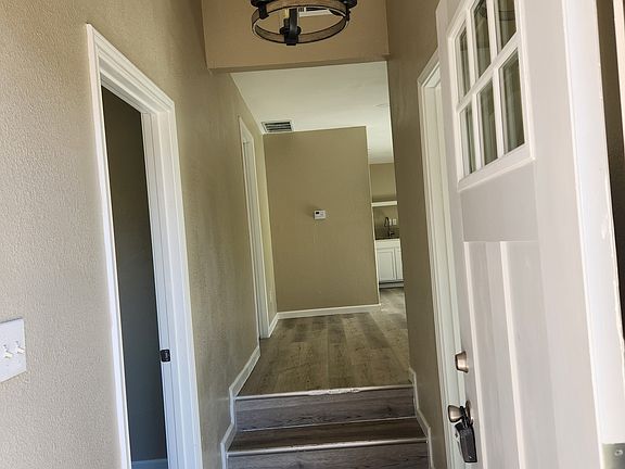 2nd image of 3818 Peoria St