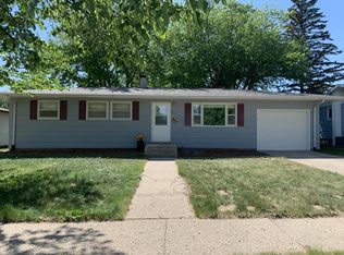 313 16th Ave NE, Jamestown, ND 58401