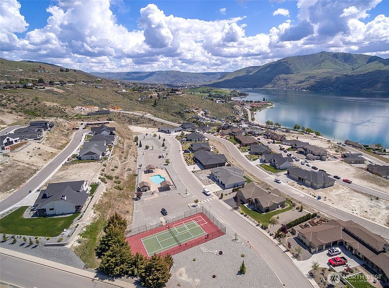 5th image of 104 Lake Ridge Drive