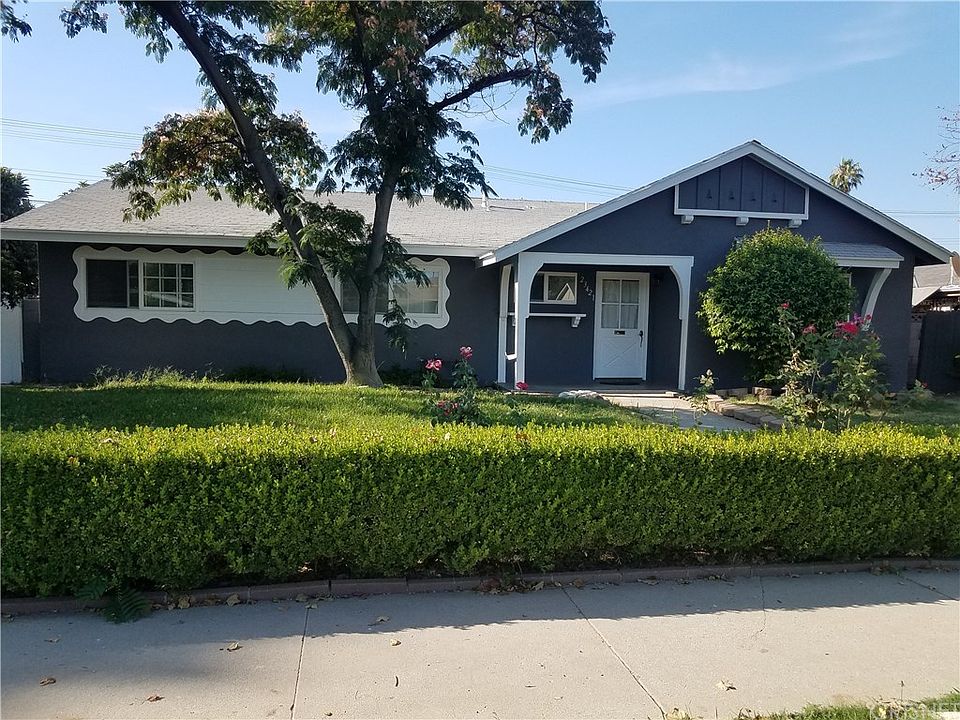 1st image of 23421 Vanowen St