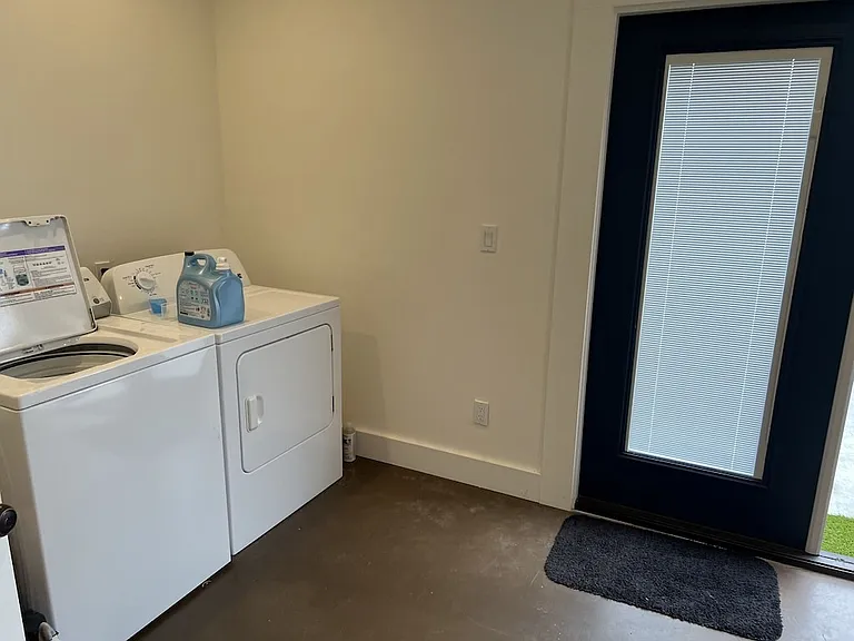 3147 Sophie Ln — Photo 10